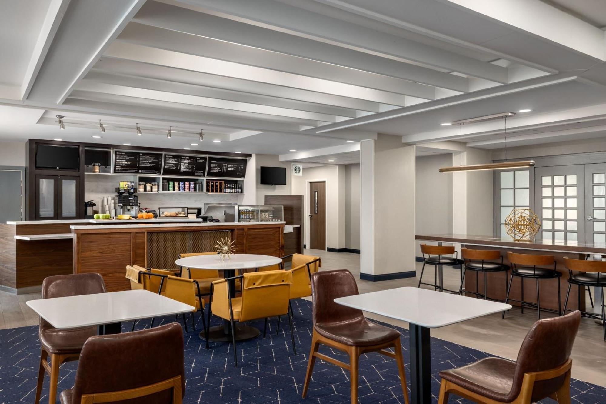 Courtyard By Marriott Кокомо Экстерьер фото