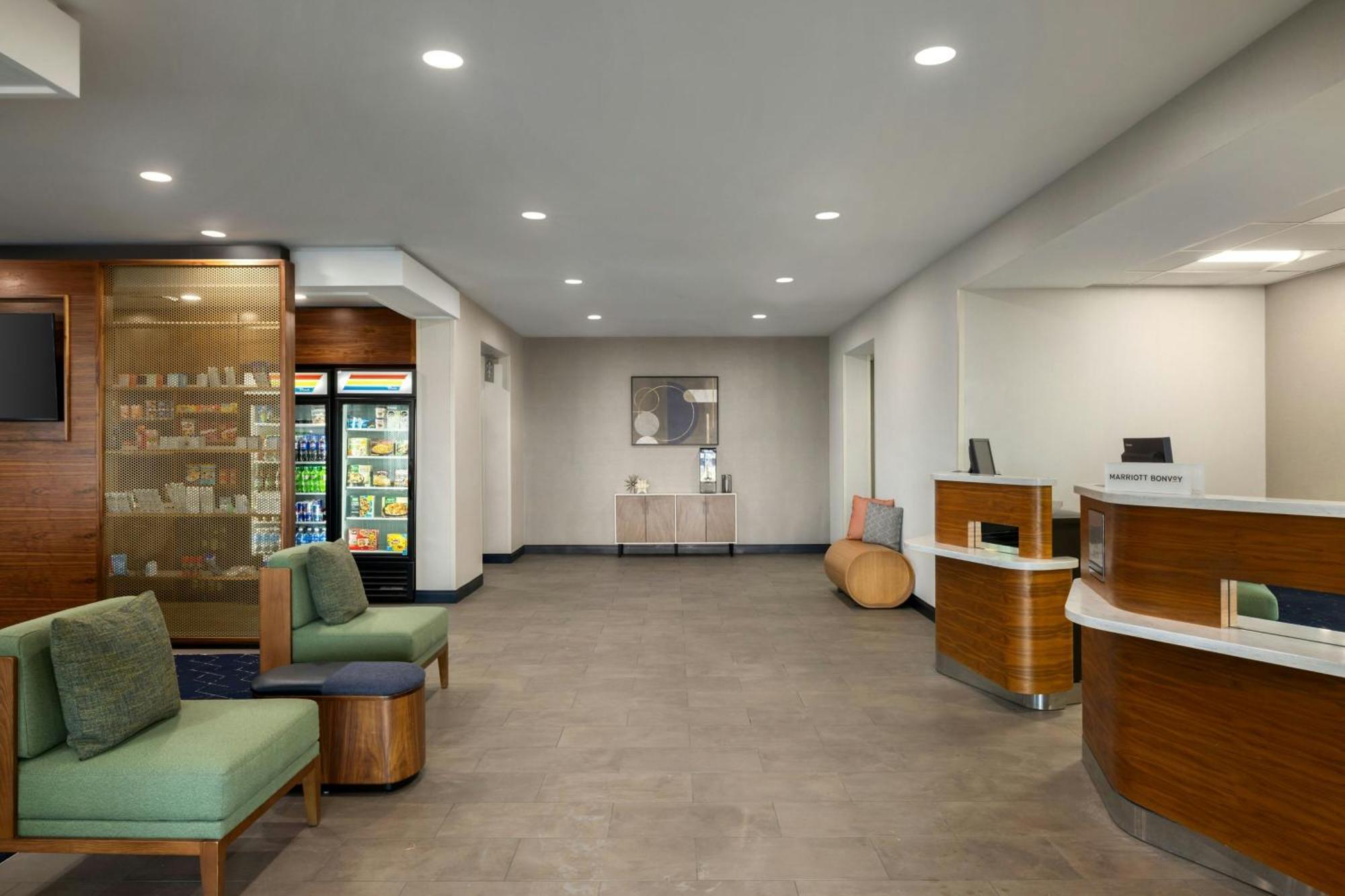 Courtyard By Marriott Кокомо Экстерьер фото